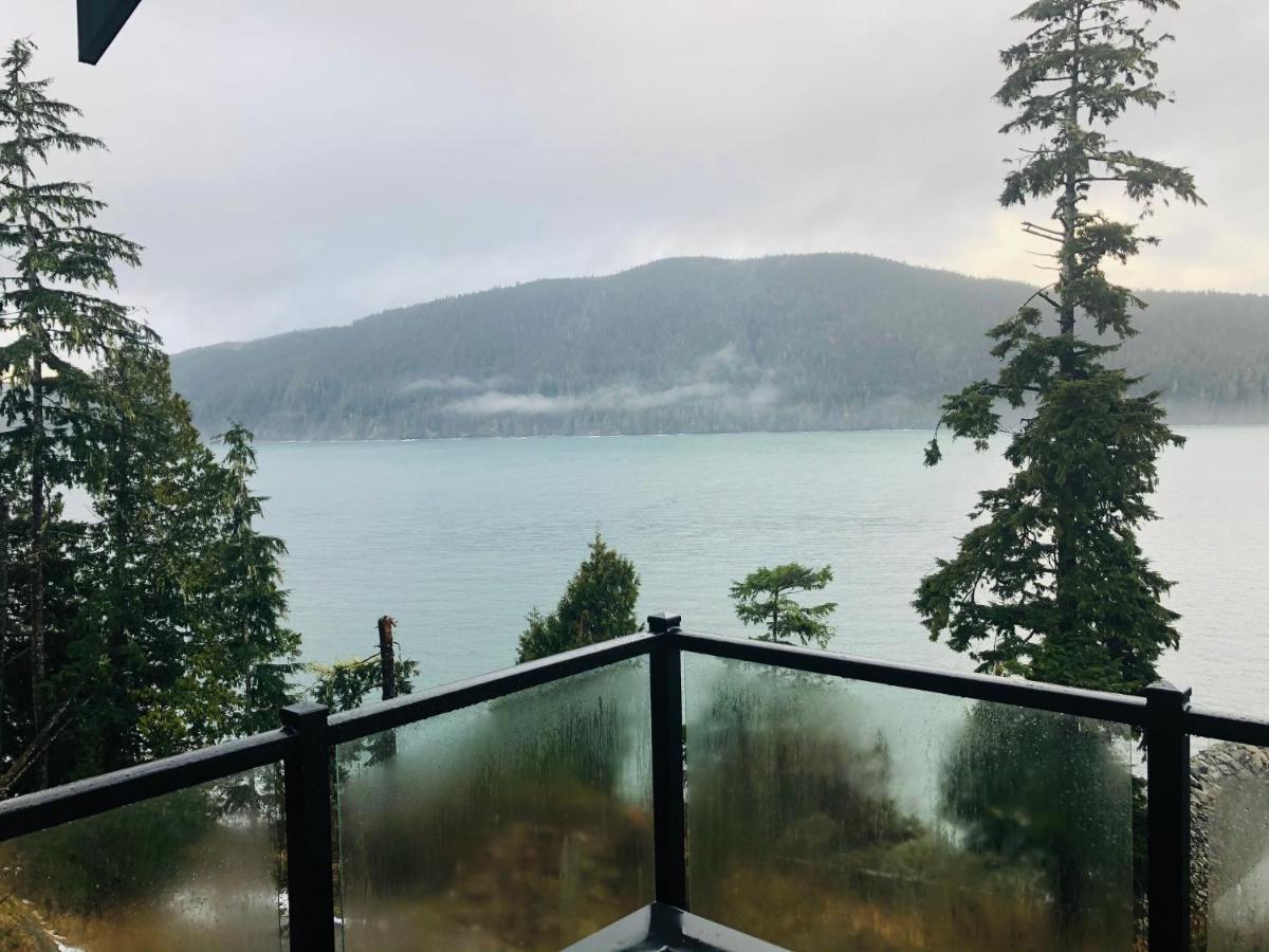 Sandy Feet Retreat Port Renfrew- Oceanfront 2Br Modern Cottage 외부 사진
