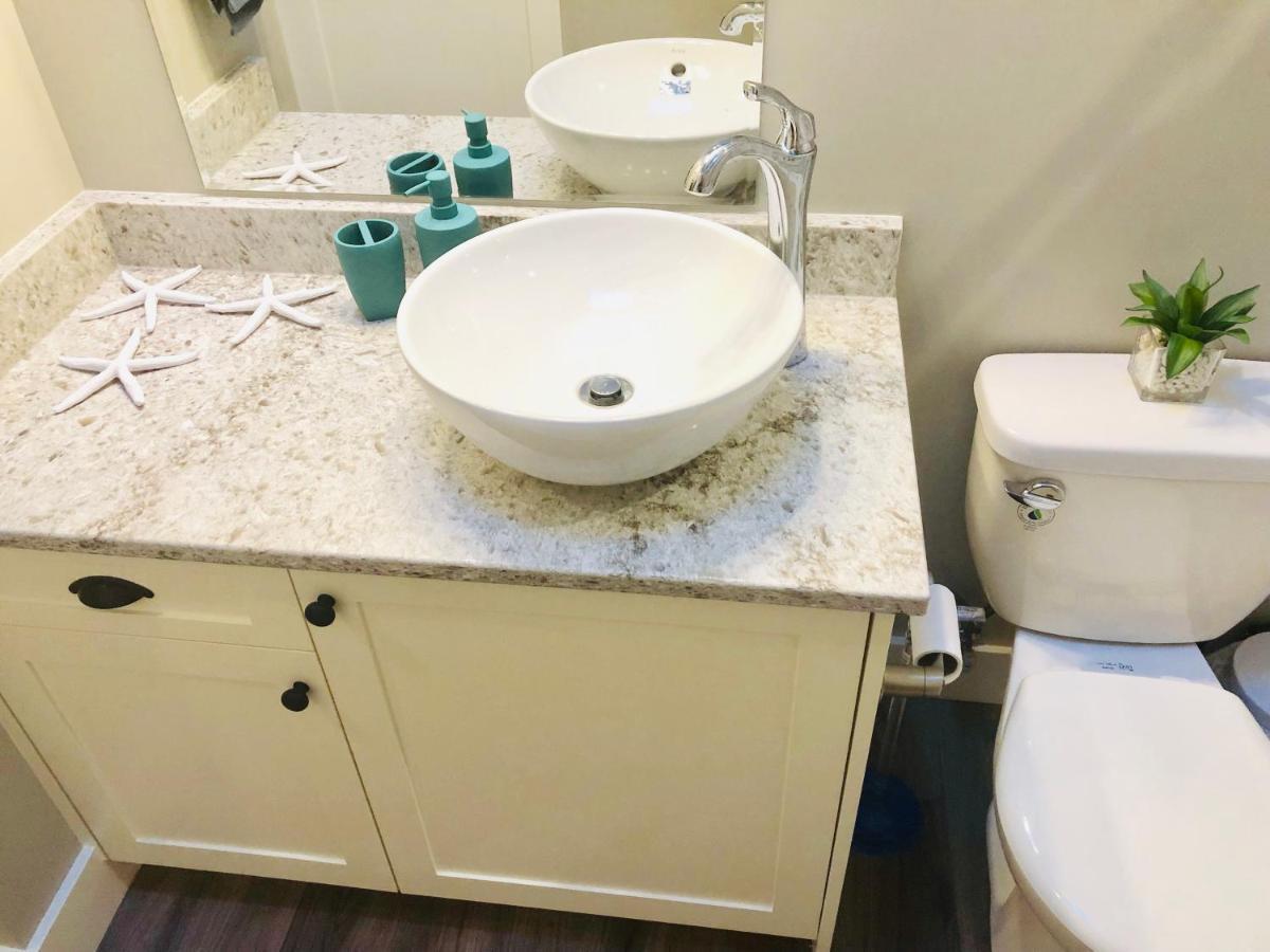 Sandy Feet Retreat Port Renfrew- Oceanfront 2Br Modern Cottage 외부 사진